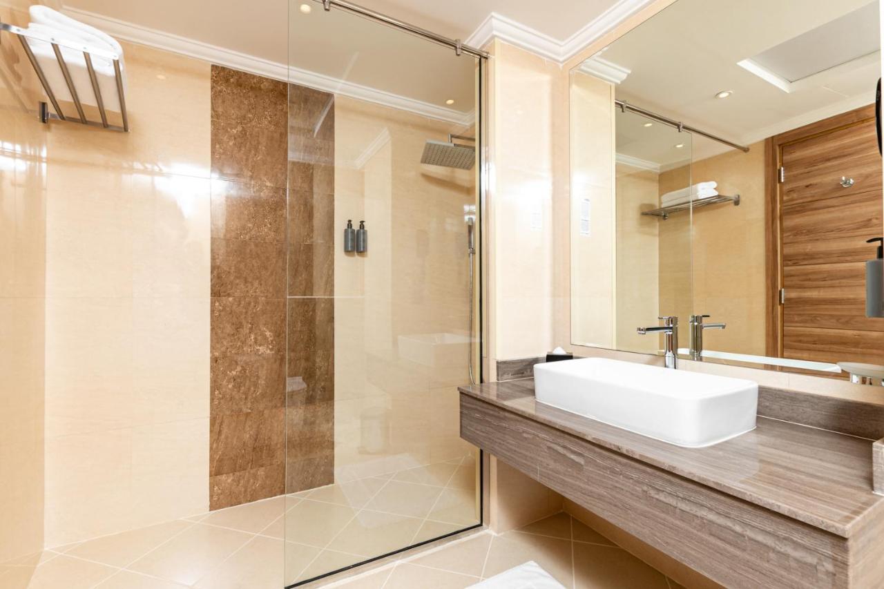 دبي Pyramisa Hotel Apartments المظهر الخارجي الصورة