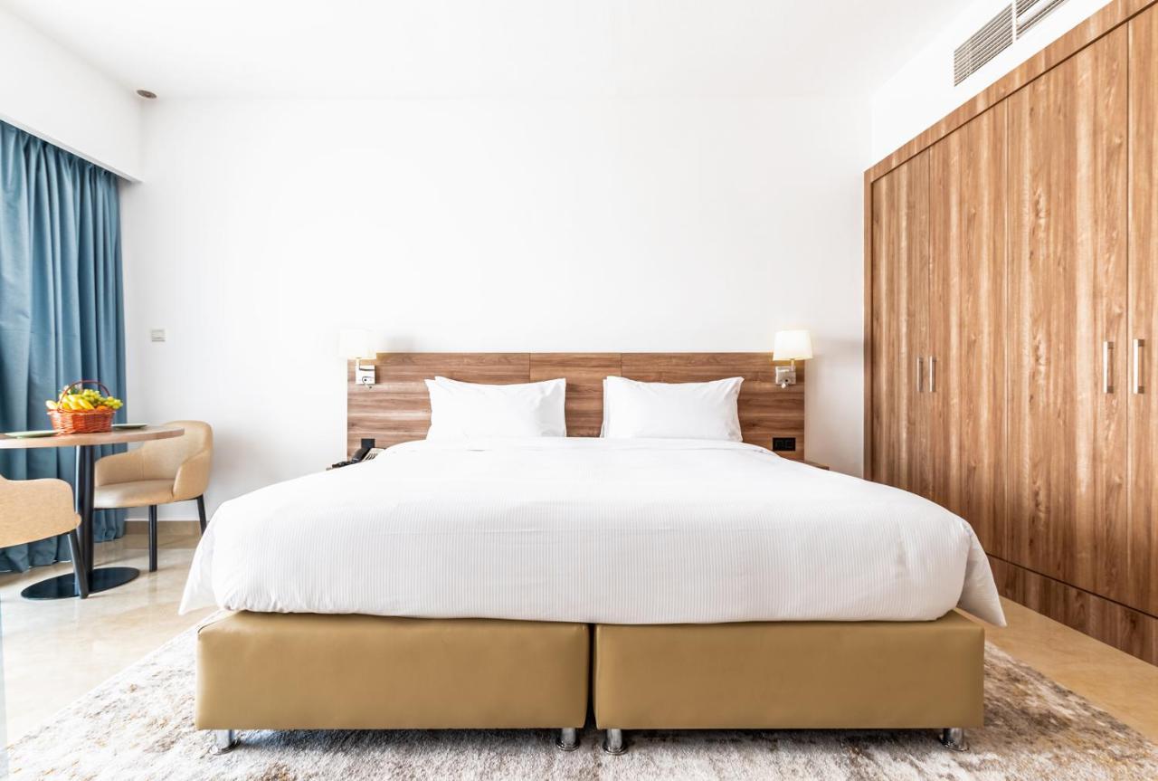 دبي Pyramisa Hotel Apartments المظهر الخارجي الصورة