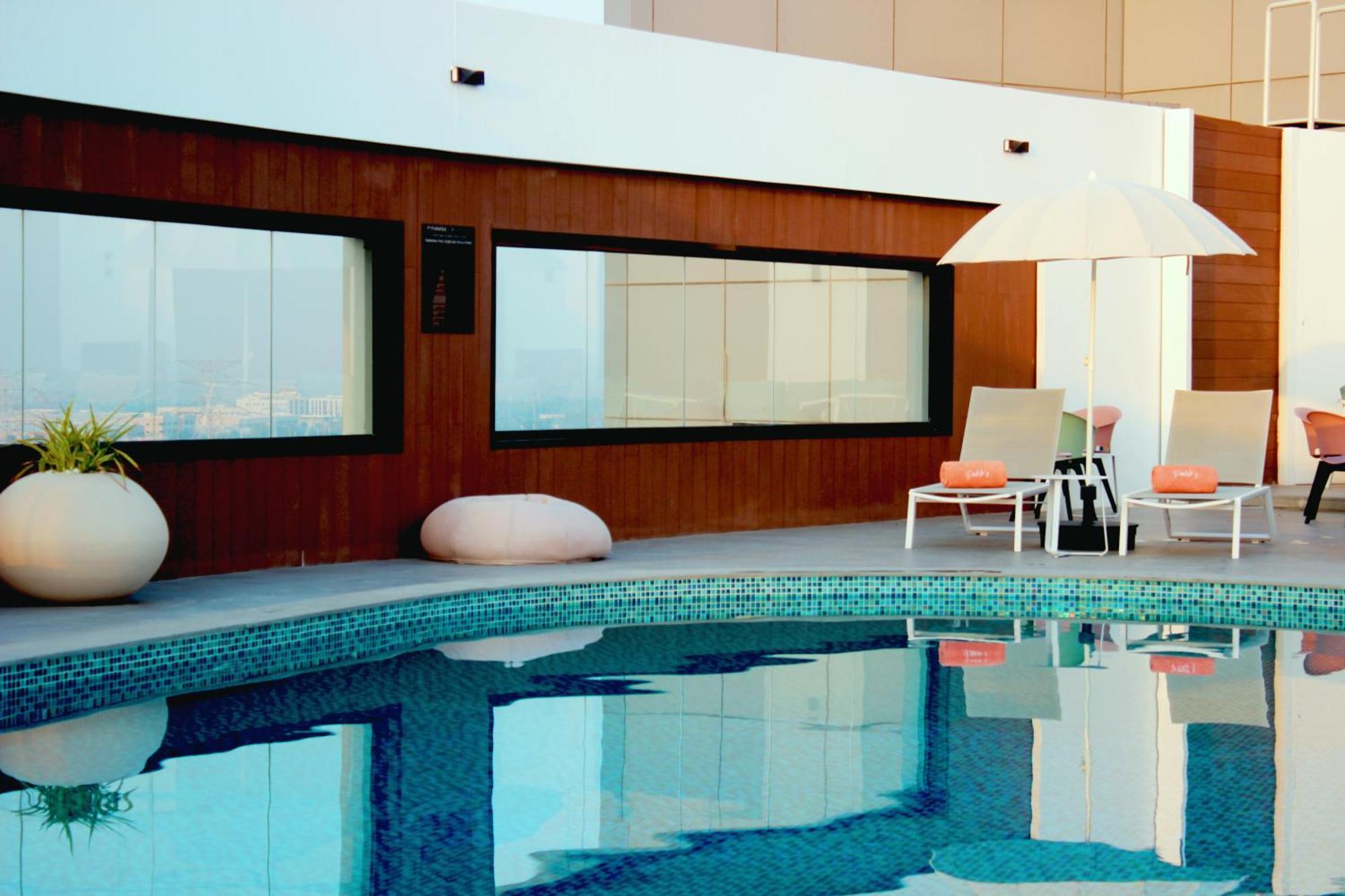 دبي Pyramisa Hotel Apartments المظهر الخارجي الصورة